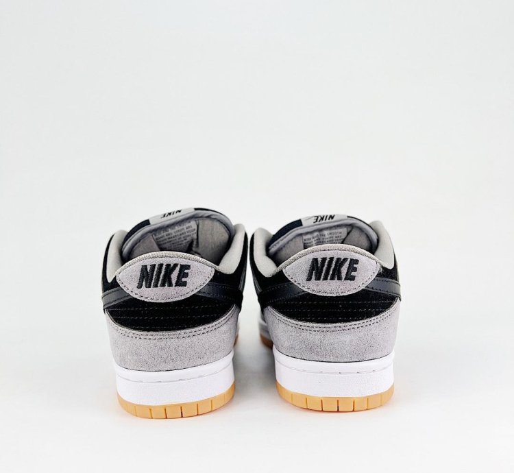Nike Dunk Low SB Dark Smoke Grey