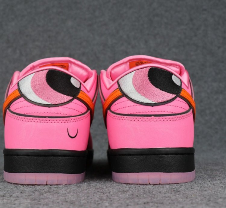 Nike SB Dunk Low The Powerpuff Girls Blossom