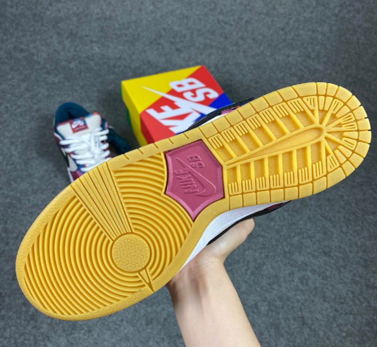 Nike SB Dunk Low Pro Parra Abstract Art
