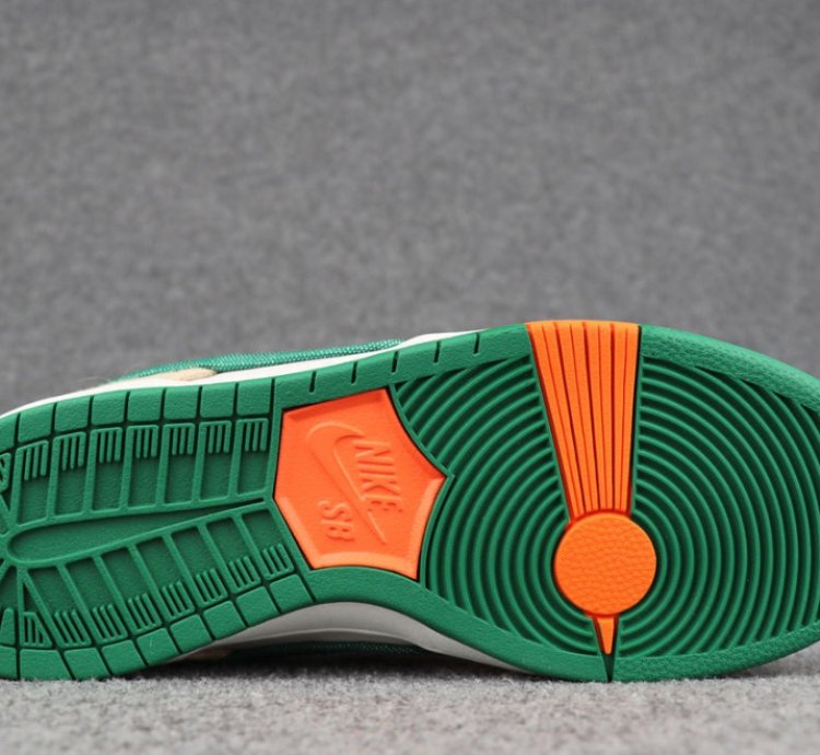 Nike SB Dunk Low Jarritos