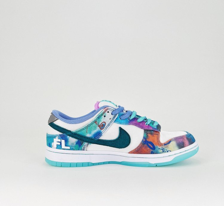 Futura Laboratories x Nike Dunk Low SB Bleached Aqua