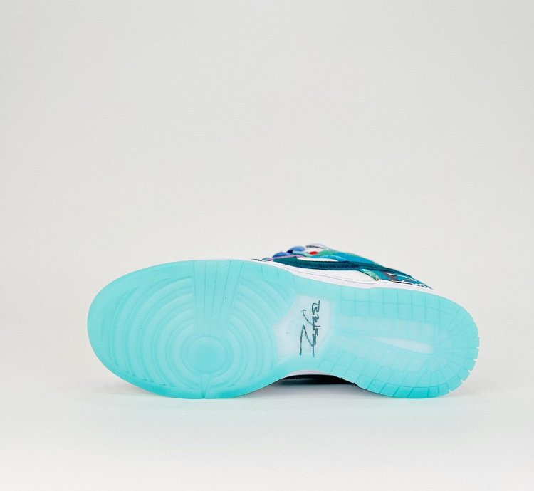 Futura Laboratories x Nike Dunk Low SB Bleached Aqua