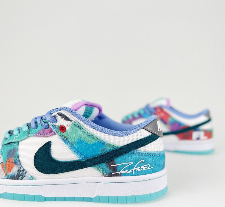 Futura Laboratories x Nike Dunk Low SB Bleached Aqua
