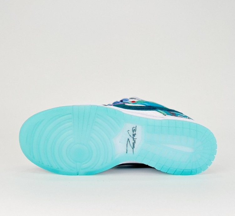 Futura Laboratories x Nike Dunk Low SB Bleached Aqua