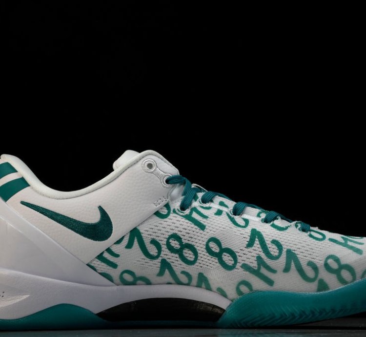 Kobe 8 Protro Radiant Emerald