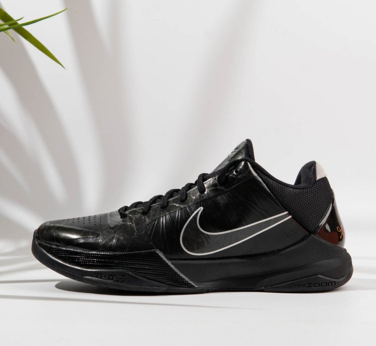 Nike Kobe 4 Blackout