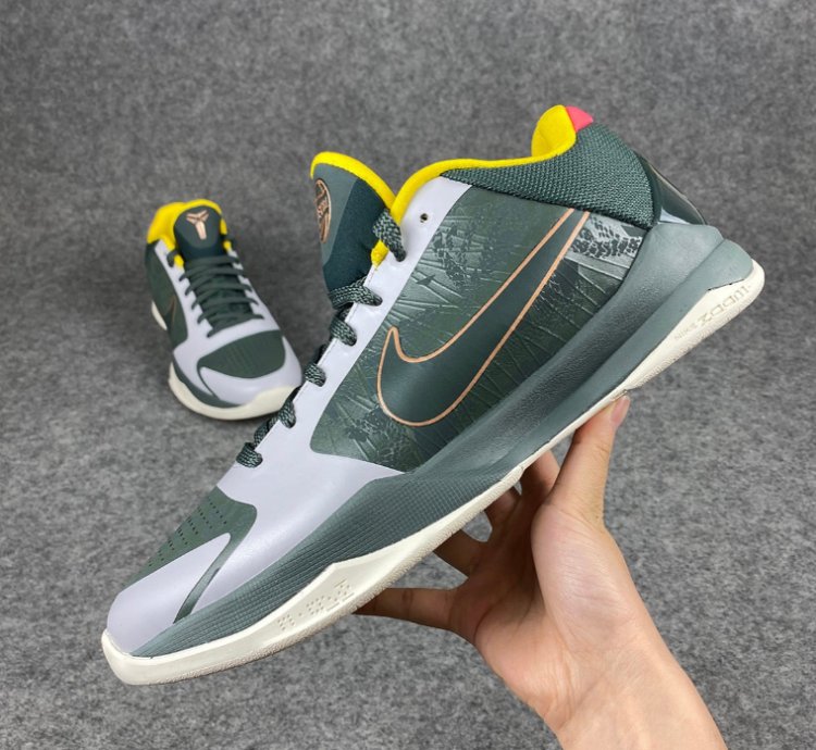 Nike Kobe 5 Protro EYBL Girls