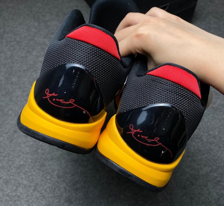 Nike Kobe 5 Protro Bruce Lee