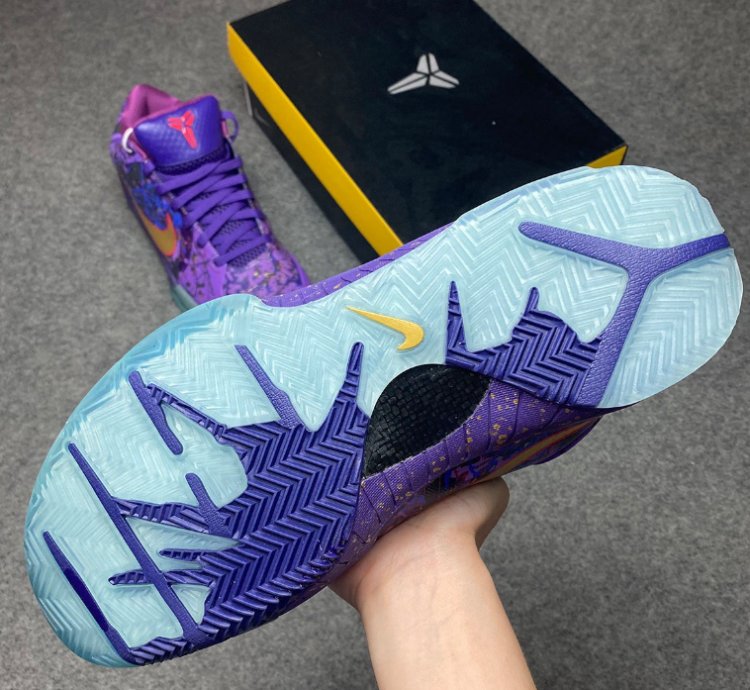 Nike Kobe 4 Prelud