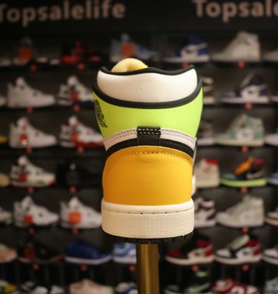 Air 1 Retro High OG Volt Gold Sneakers
