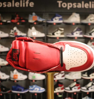 Air Jordan  Retro High OG 'Satin Red'