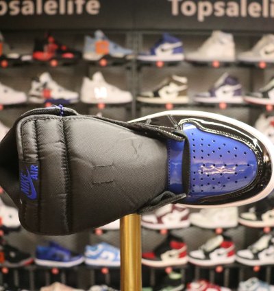 Air Jordan 1Retro Black Royal Blue