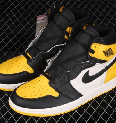 Air Jordan Retro High OG Yellow Toe