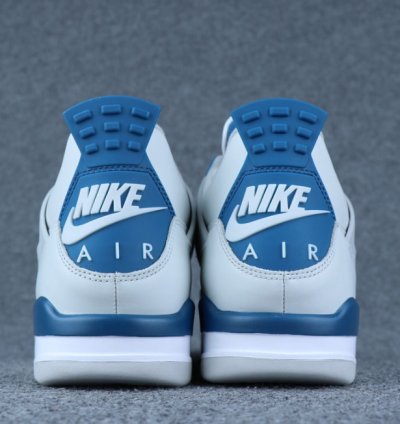 Air Jordan 4 Retro Military Blue 2024
