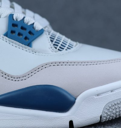 Air Jordan 4 Retro Military Blue 2024