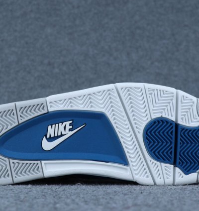 Air Jordan 4 Retro Military Blue 2024