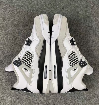 Air Jordan 4 Retro Military Black