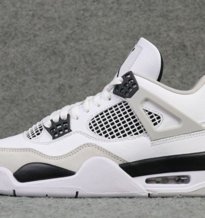 Air Jordan 4 Retro Military Black
