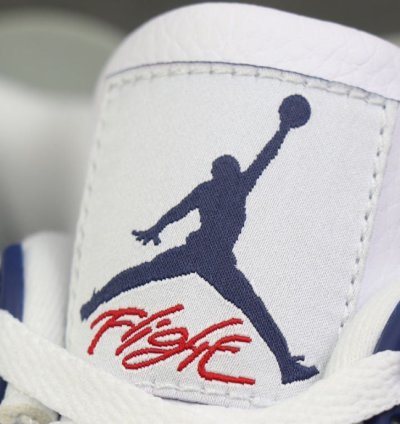 Air Jordan 4 Retro Midnight Navy