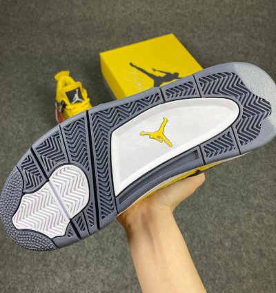 Air Jordan 4 Retro Lightning Yellow 2021