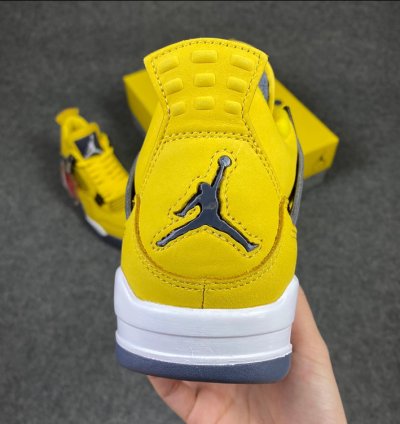 Air Jordan 4 Retro Lightning Yellow 2021