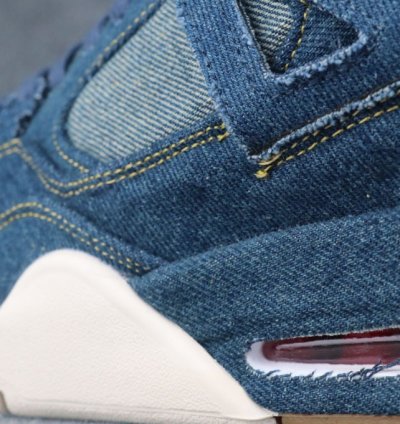 Air Jordan 4 Retro Levi's Denim