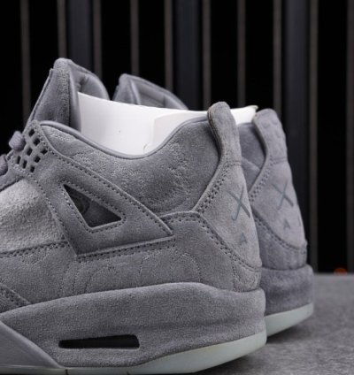 Air Jordan 4 Retro Kaws Grey
