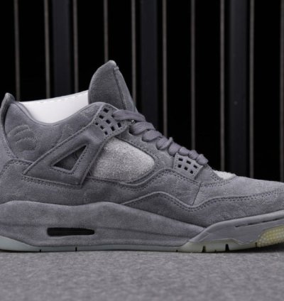 Air Jordan 4 Retro Kaws Grey