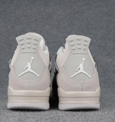 Air Jordan 4 Retro Frozen Moments