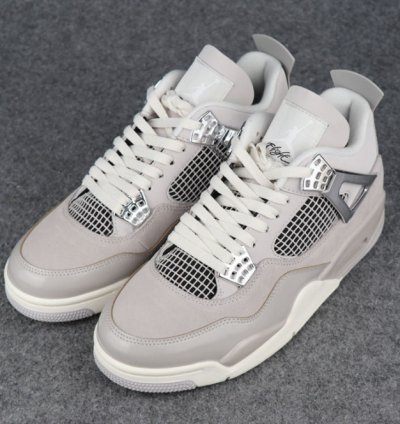 Air Jordan 4 Retro Frozen Moments