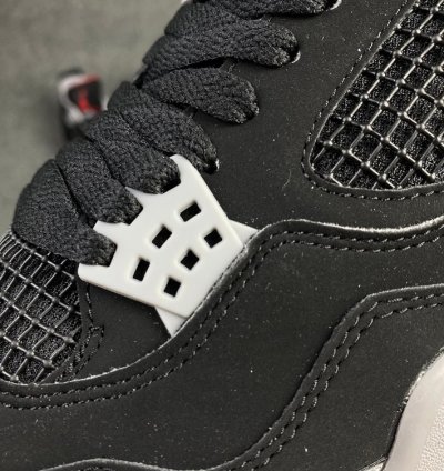 Jordan 4 Retro Bred (2019) 308497-060