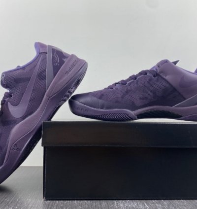 Nike Kobe 8 Black Mamba Collection Fade to Black