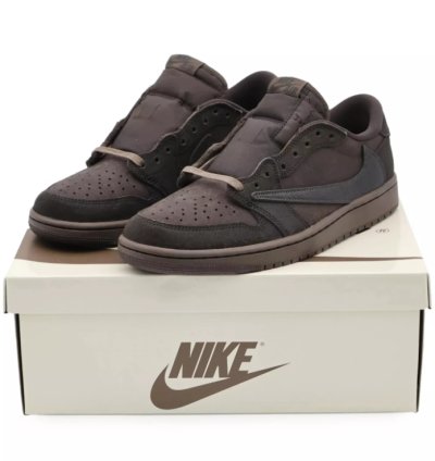 Jordan 1 Retro Low OG SP Travis Scott Velvet Brown