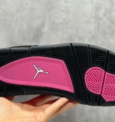 Air Jordan 4 Pink Thunder