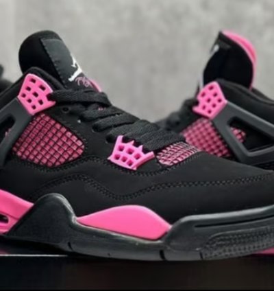 Air Jordan 4 Pink Thunder