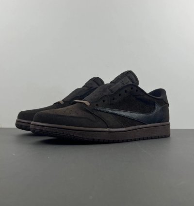 Jordan 1 Retro Low OG SP Travis Scott Velvet Brown