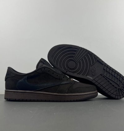 Jordan 1 Retro Low OG SP Travis Scott Velvet Brown