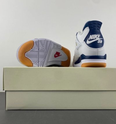 Nike Jordan 4 Retro SB Navy