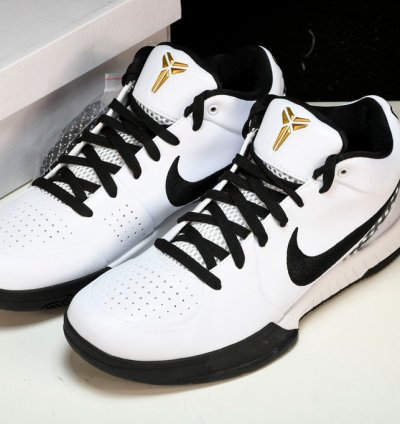 Kobe 4 Protro Mambacita Gigi