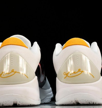 Kobe 5 Protro Bruce Lee Alternate