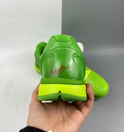 Kobe 6 Protro “grinch” Green