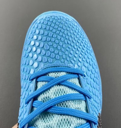 Kobe 6 Protro Blue Ice Grinch