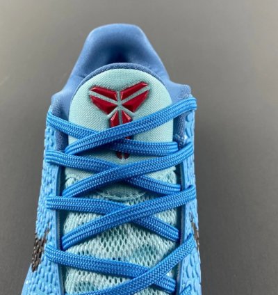 Kobe 6 Protro Blue Ice Grinch