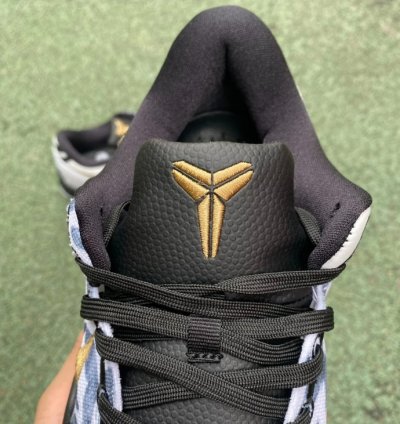 Nike Kobe 8 Protro Mambacita FN0266-102
