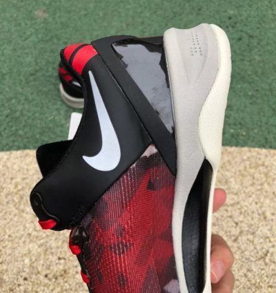 Nike Kobe 8 Milk Snake 555035-601