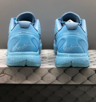 Nike Kobe 6 Protro Blue Ice Grinch Sneakers