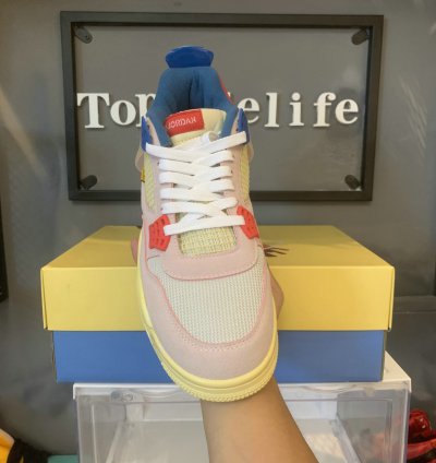Jordan 4 Retro Union Guava Ice DC9533-800