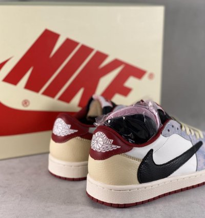 Travis Scott x Fragment x Air Jordan 1 Low TS CM7866 125