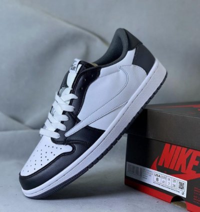 Travis Scott x Fragment x Air Jordan 1 Low Reverse Mocha