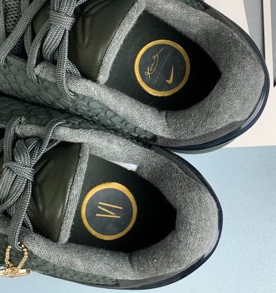 Kobe 6 Black Mamba ' Fade to Black ' 869457-007